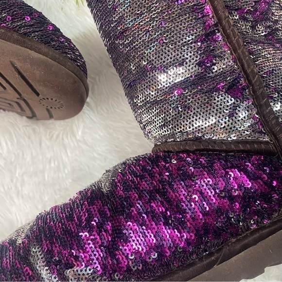 Ugg Australia fuschia pink silver reversible sequin boots size 8 - Picture 4 of 12